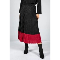 Soft Feel Fine Knit Pleated Skirt in Black & Bordeaux