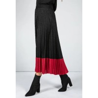 Soft Feel Fine Knit Pleated Skirt in Black & Bordeaux