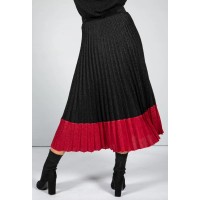 Soft Feel Fine Knit Pleated Skirt in Black & Bordeaux