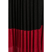 Soft Feel Fine Knit Pleated Skirt in Black & Bordeaux