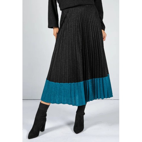 Soft Feel Fine Knit Pleated Skirt in Black & Teal