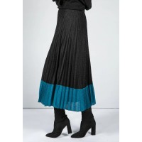 Soft Feel Fine Knit Pleated Skirt in Black & Teal